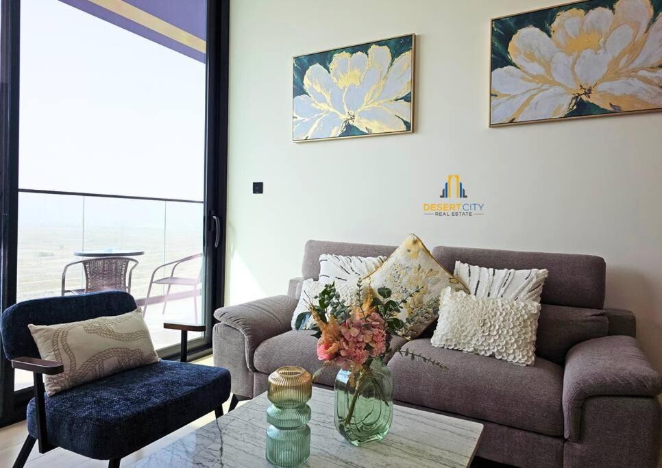 Apartment Fully Furnished 1 Bed In Jvc, Hosted By Desert *